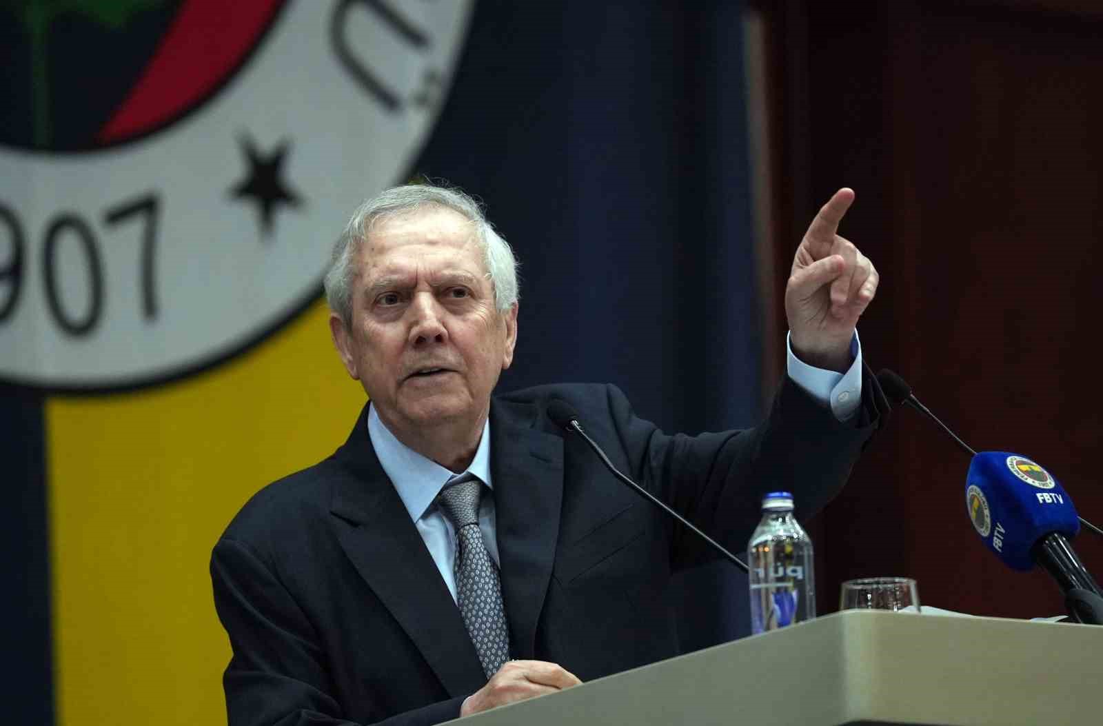 Aziz Yıldırım: "Futbol aklımız, Fenerbahçe’yi bilen sporculardan oluşacak"
