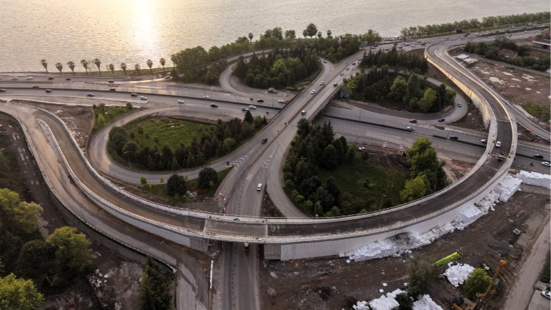 Sürücülere müjde: İzmit Sahil Yolu bağlantısı yeniden açıldı