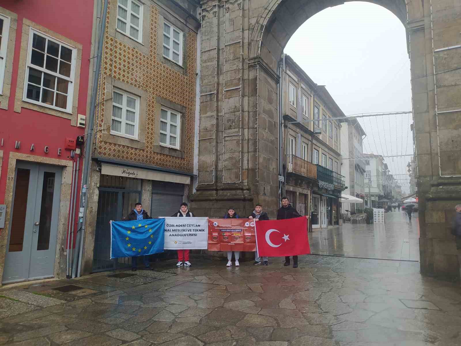 Meslek liselilerin Avrupa’da staj ve Europass başarısı