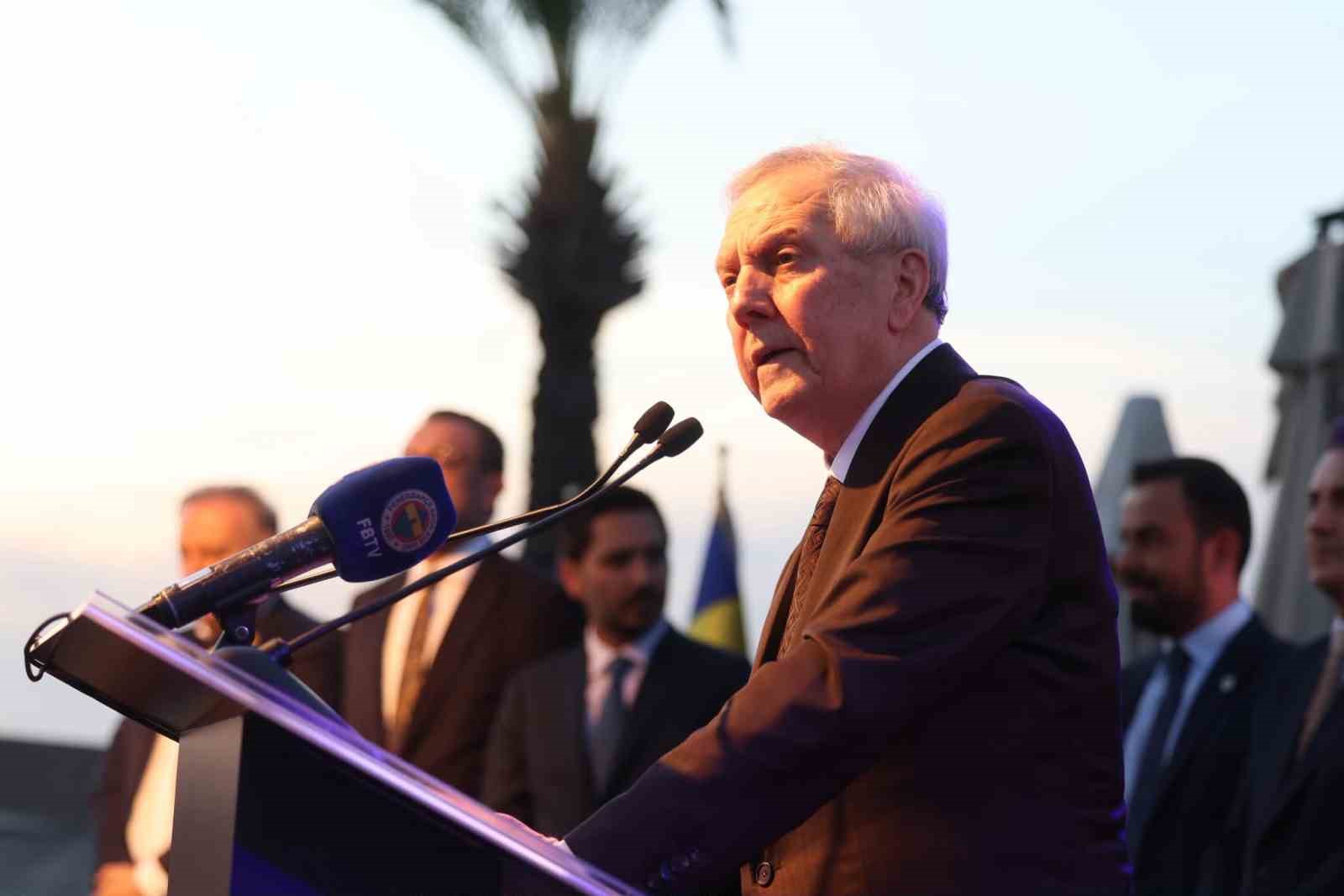 Aziz Yıldırım: "Fenerbahçe isminin büyüklüğünü dosta düşmana yeniden hatırlatacağız"
