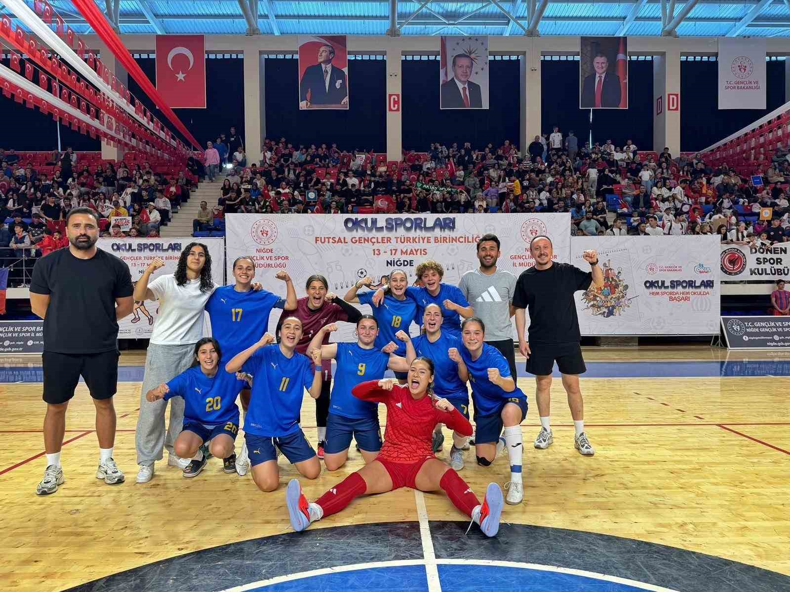 Asiye Ağaoğlu Anadolu Lisesi Kız Futsal Takımı 3’üncü kez Türkiye Şampiyonu oldu
