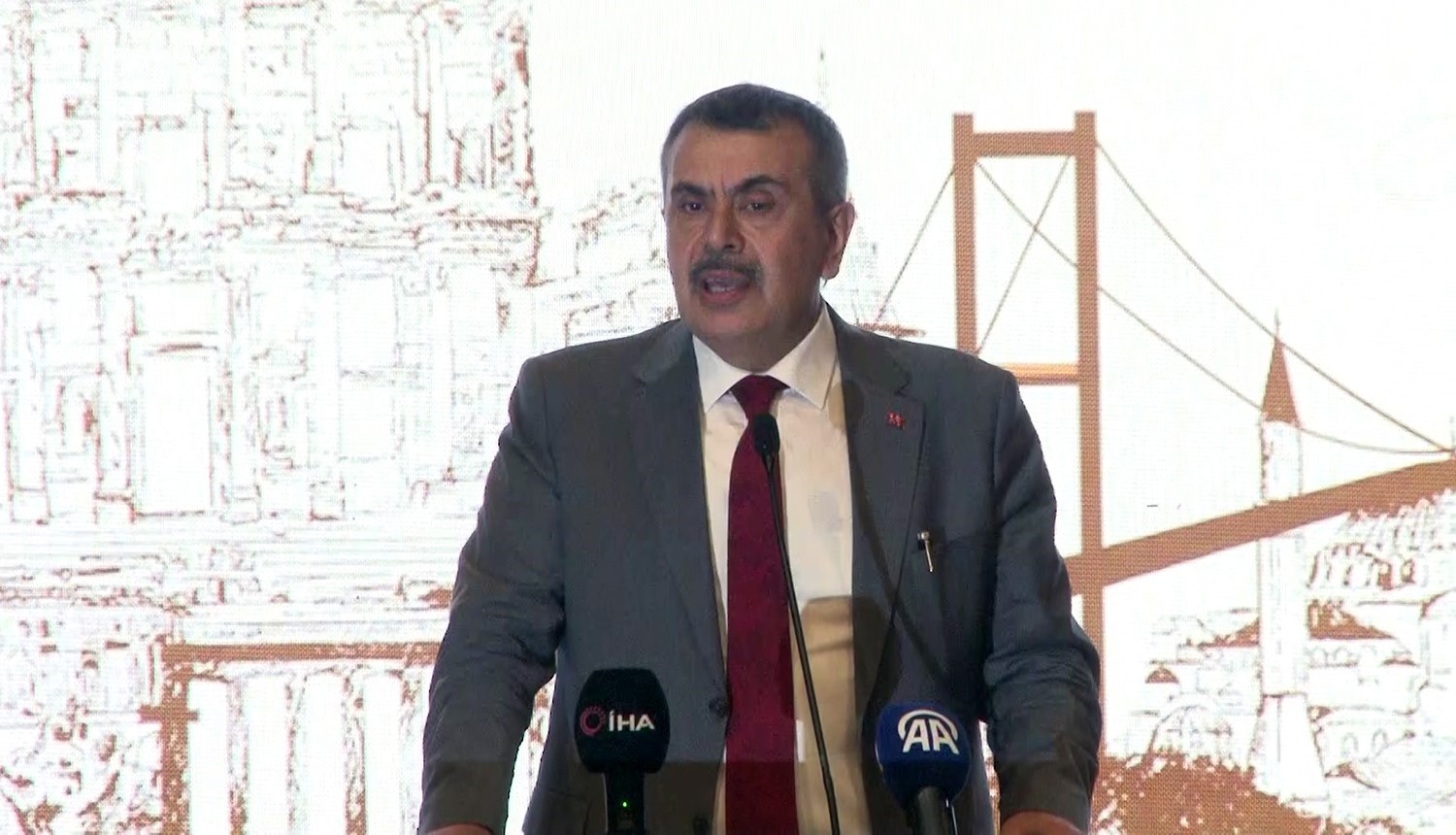 Milli Eğitim Bakanı Tekin: "Mesleki eğitim vesayet özlemcilerinin 28 Şubat süreci ile akamete uğrattıkları bir süreçti"
