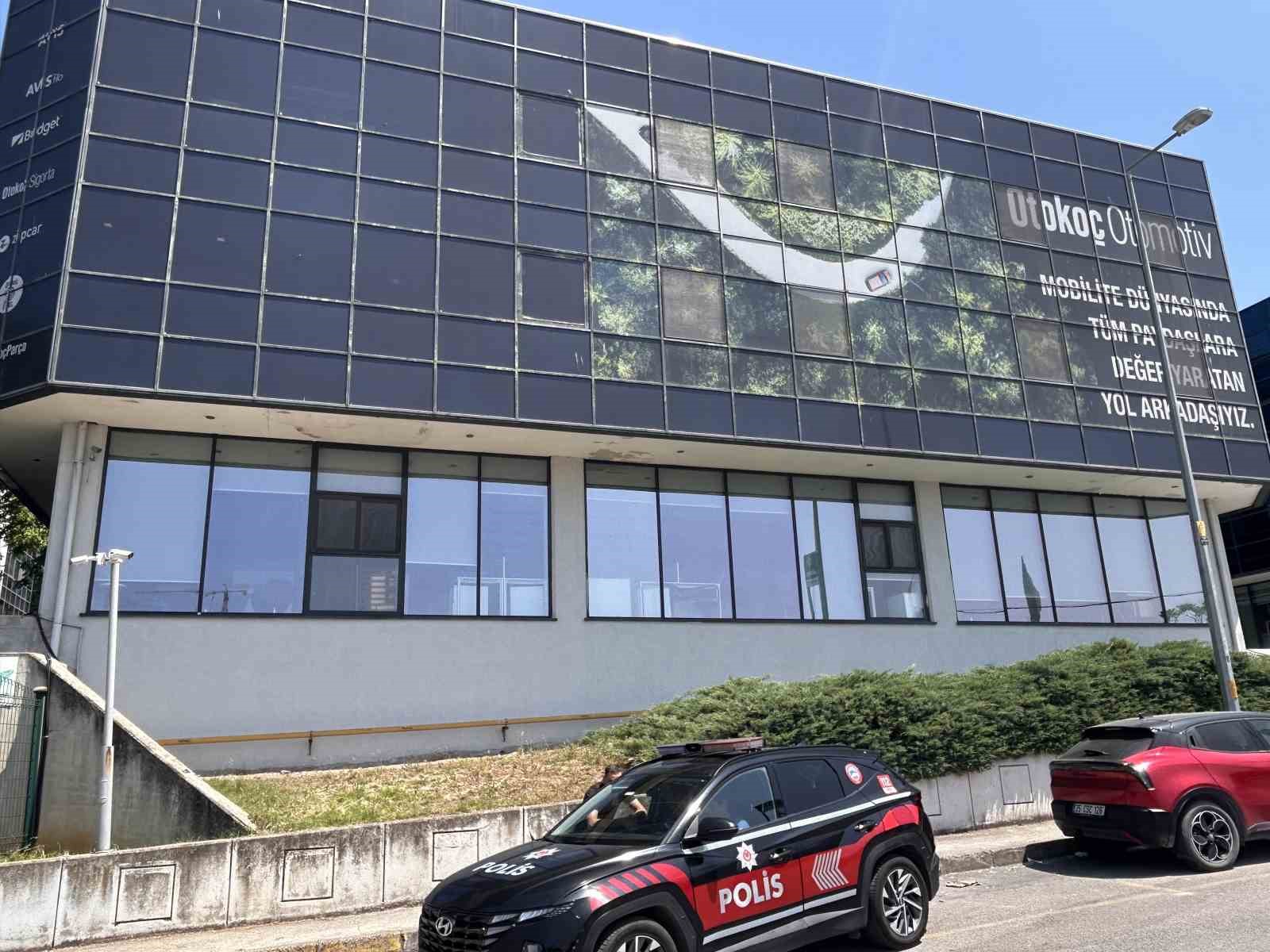 Maltepe’de Otokoç Genel Müdürlüğü’ne silahlı saldırı iddiası
