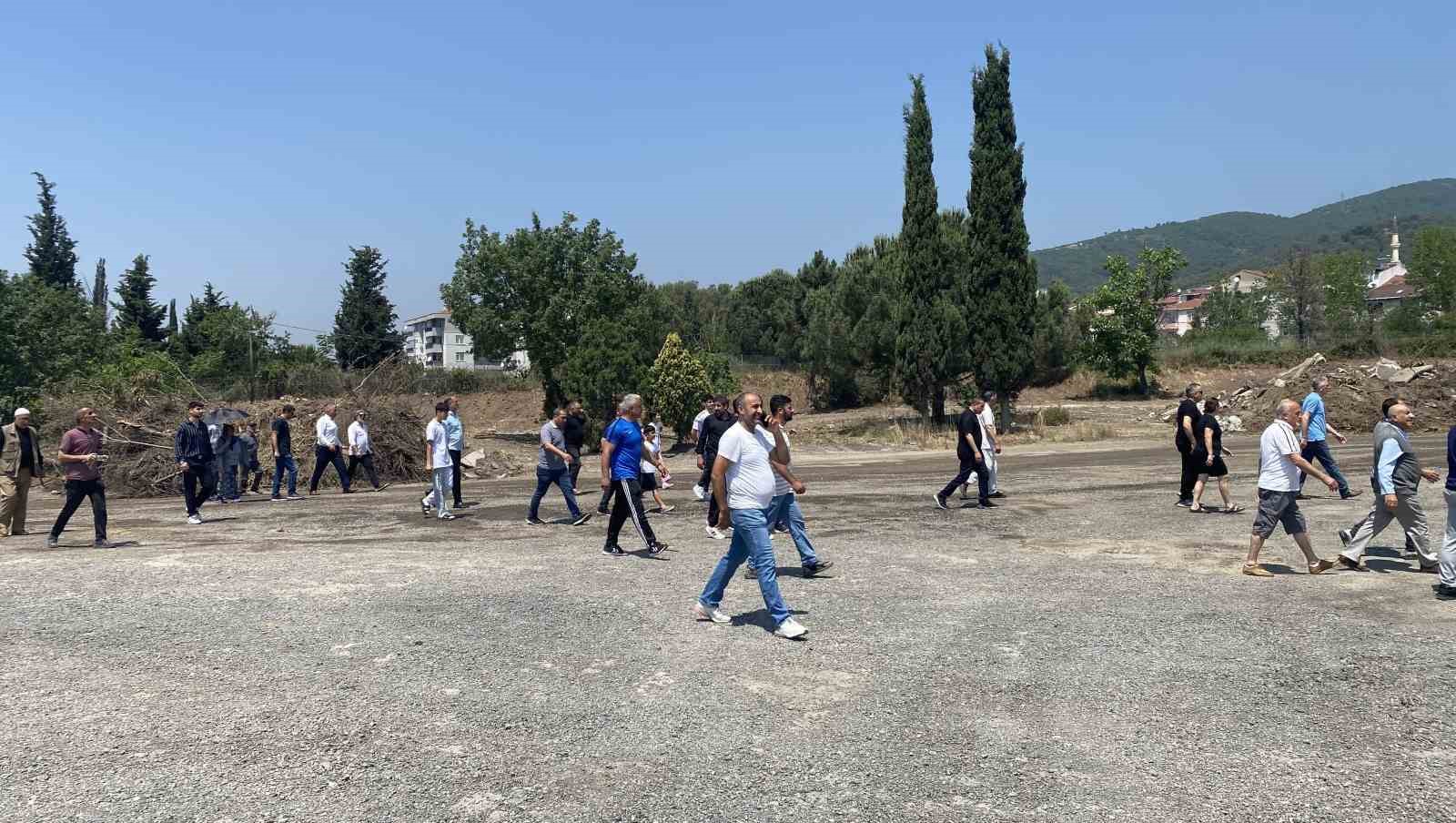 Körfez’deki tır parkı gerginliğine "Akıl tutulmasıdır" açıklaması
