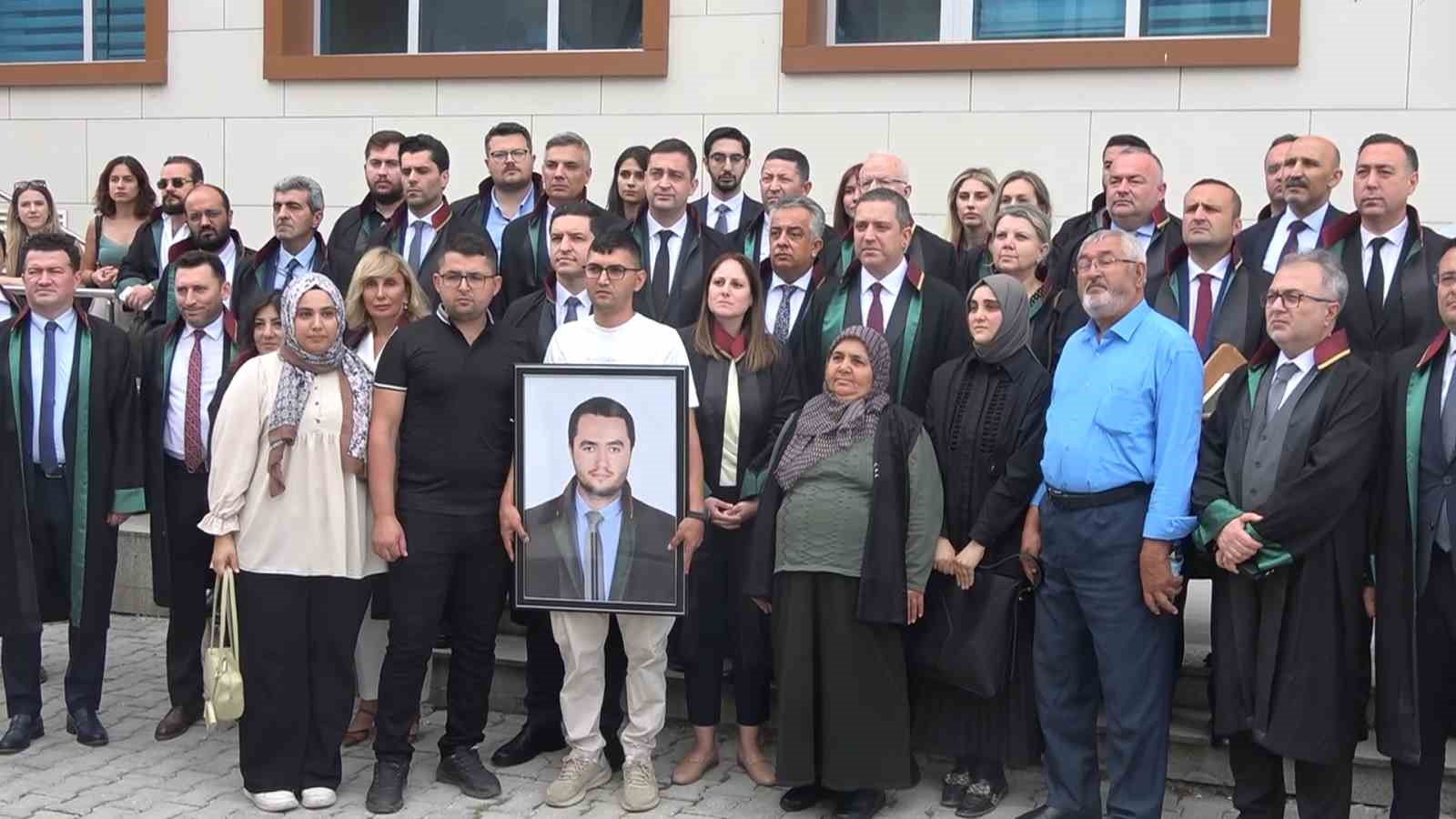 Kendisini icraya veren SGK avukatını öldüren sanığa ağırlaştırılmış müebbet