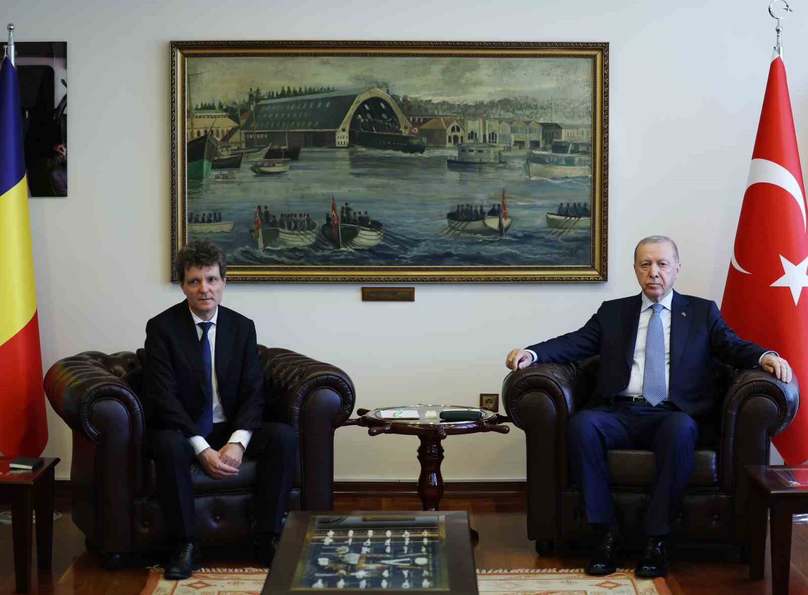 Cumhurbaşkanı Erdoğan, Romanya Cumhurbaşkanı Dan ile bölgesel gelişmeleri görüştü