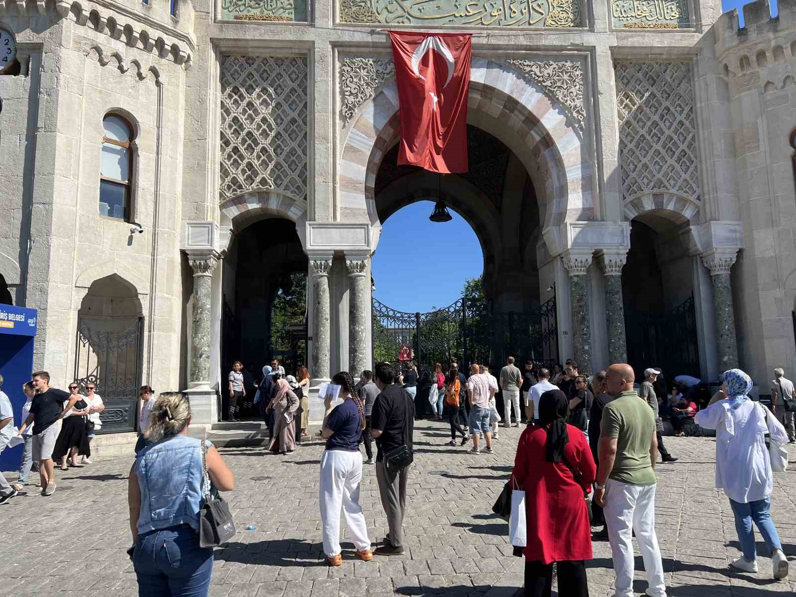 Üniversite sınavında ikinci gün heyecanı
