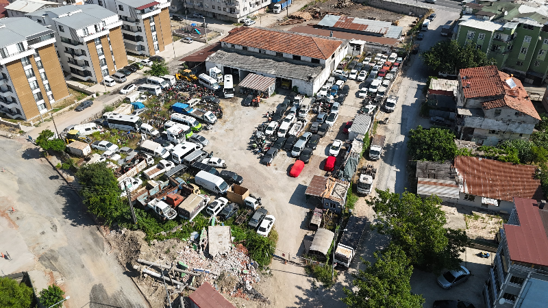 Sahipleri almadı, onlarca araç otoparkta kaldı
