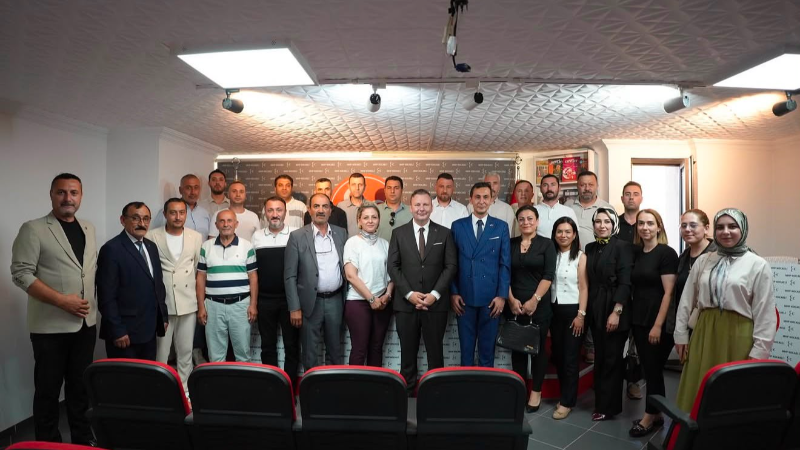 MHP Kocaeli İl Teşkilatı’nda “hayırlı olsun” ziyaretleri tamam!