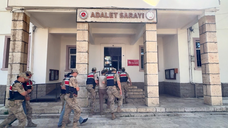 Siber dolandırıcılık operasyonunda 11 tutuklama