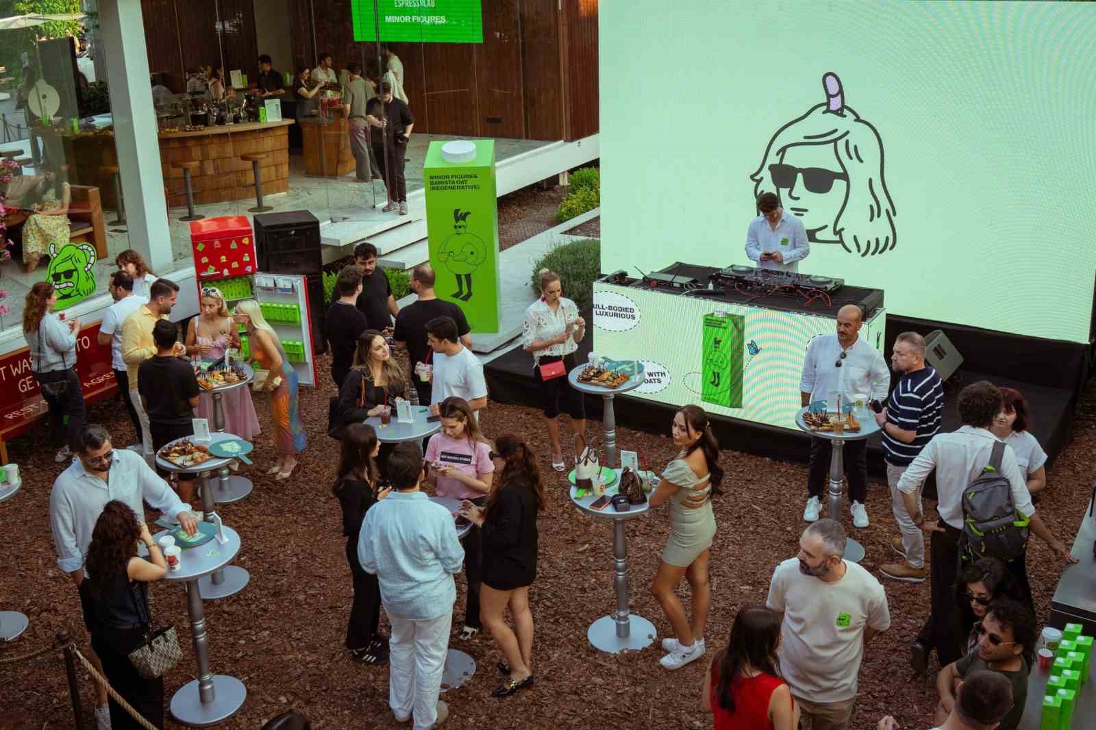 Espressolab’den Minor Figures iş birliğine özel lansman
