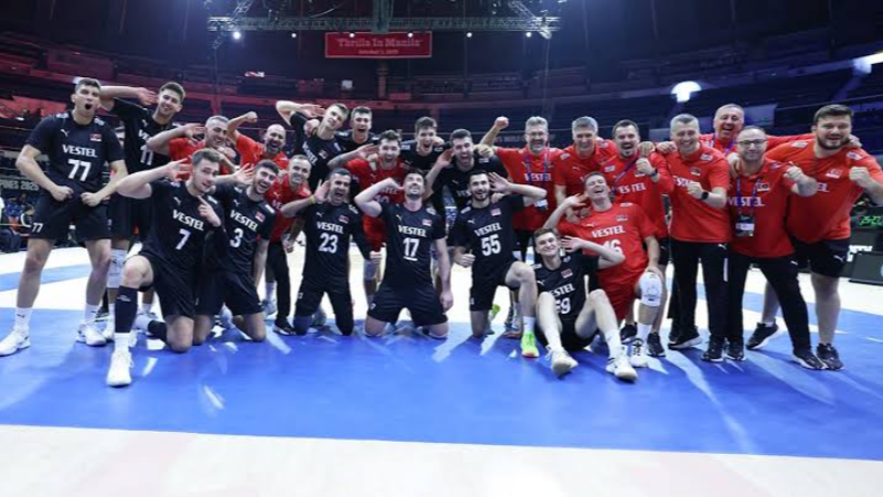 Filenin Efeleri VNL’de tarih yazdı! İlk kez finale yükseldi
