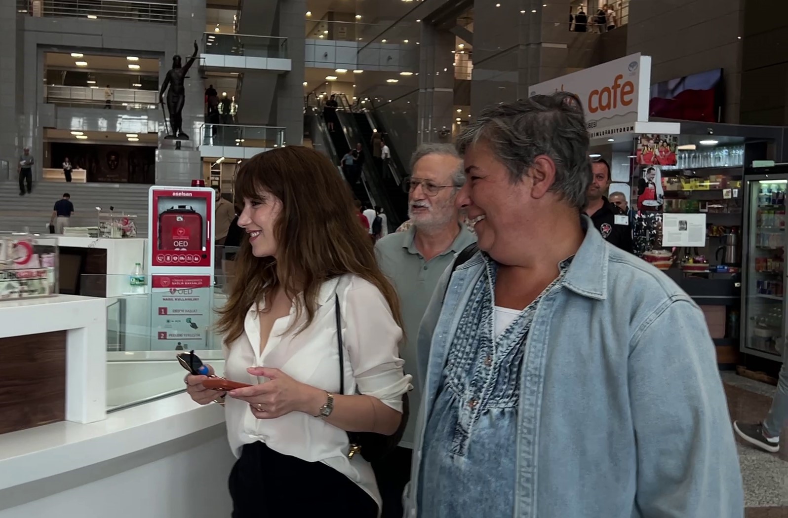 Hazal Kaya, İstanbul Cumhuriyet Başsavcılığınca yürütülen ’Ahbaplar Suç Örgütü’ soruşturması kapsamında ifade vermek üzere Çağlayan’daki İstanbul Adliyesi’ne geldi.