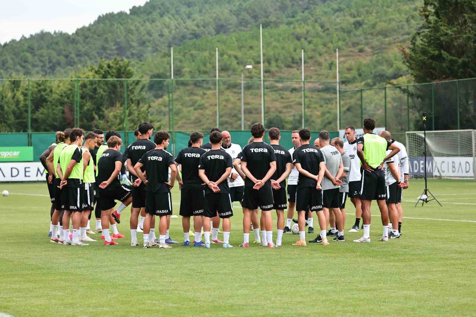 Beşiktaş’ta Midtjylland maçı hazırlıkları başladı
