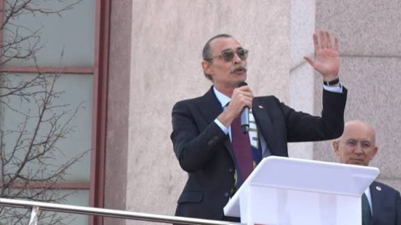Erdal Beşikçioğlu gözaltına alındı