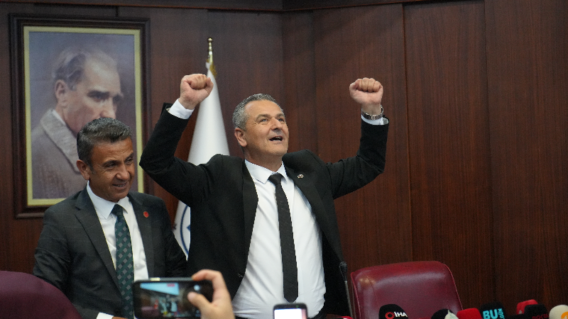 İzmit Belediyesi Başkan Vekili Lütfü Obuz oldu