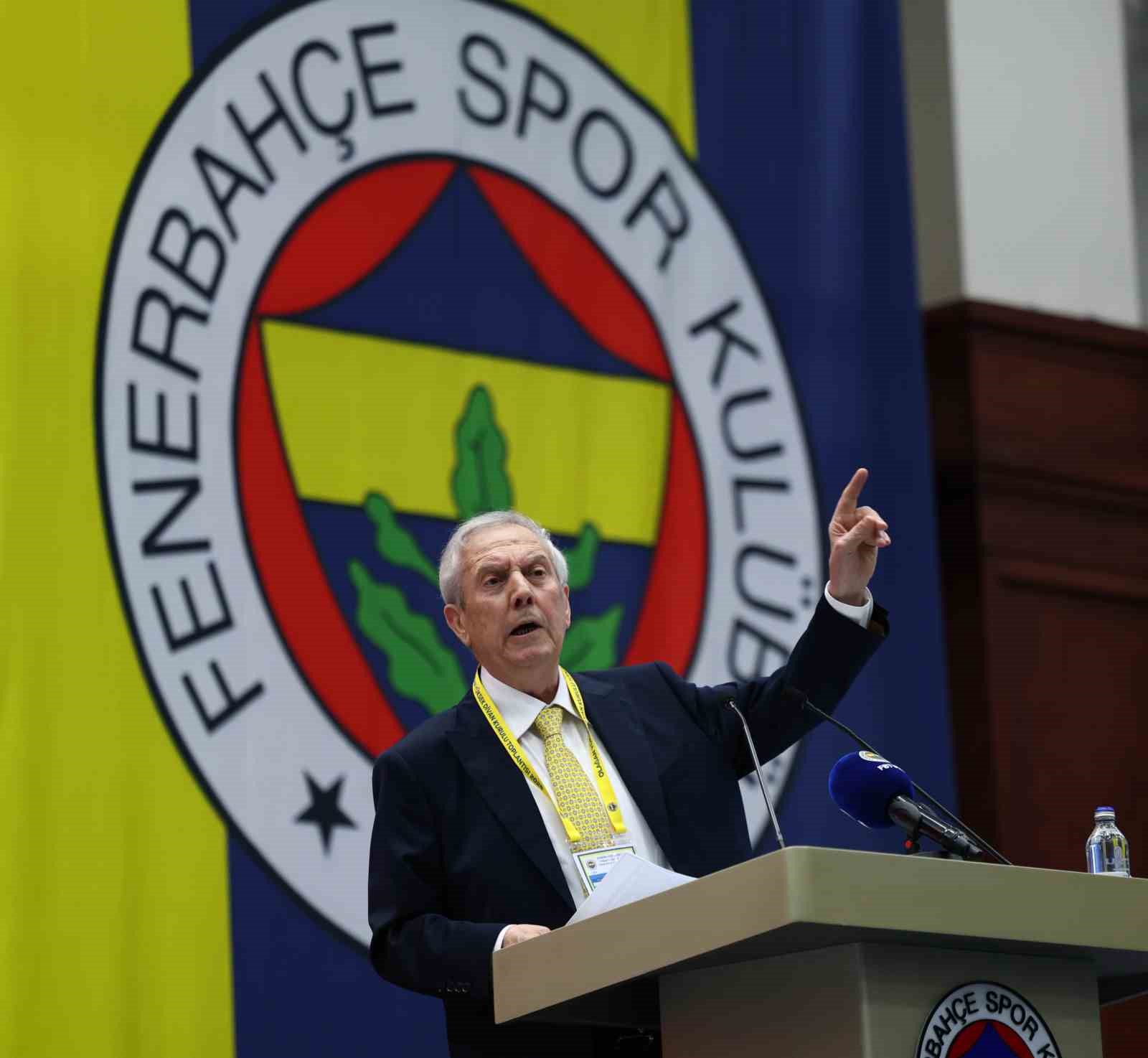 Aziz Yıldırım: "Her şeyimi ortaya koyacağım ve Fenerbahçe’yi şampiyon yapacağım"
