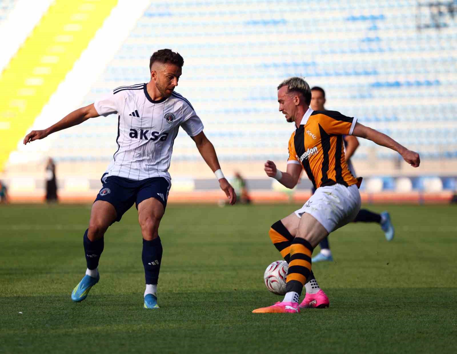 Kasımpaşa ile Hull City hazırlık maçında 1-1 berabere kaldı
