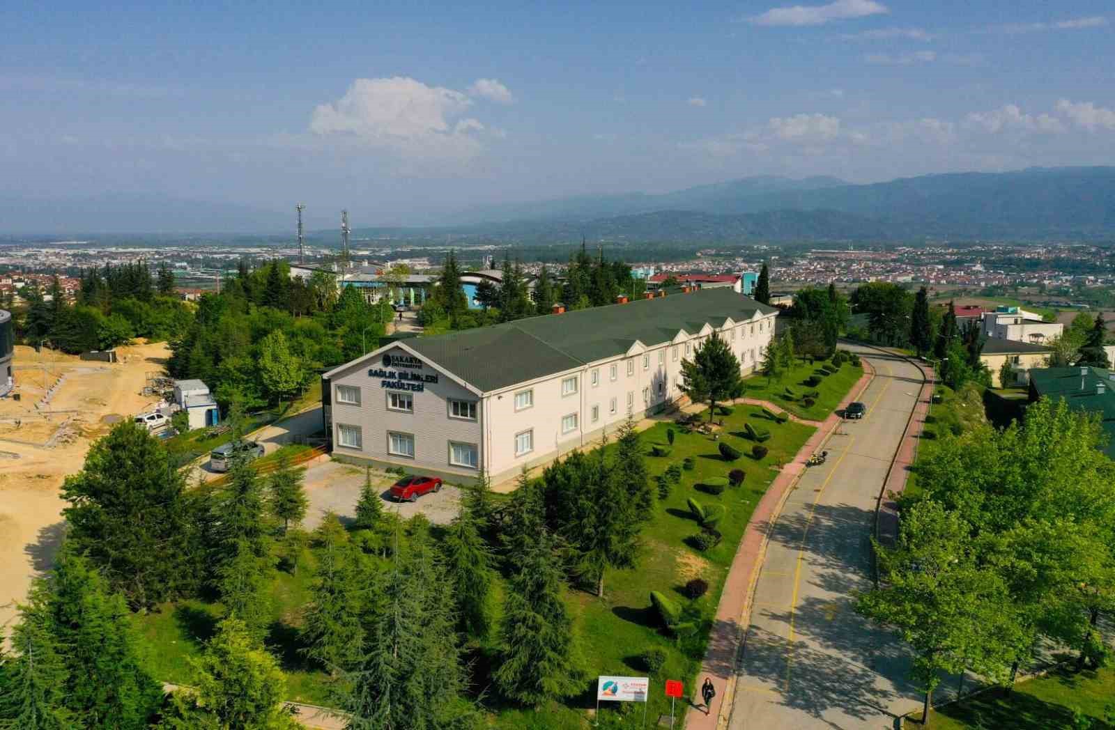 Geleceğin sağlık çalışanları saha ve hastane eğitimiyle yetişecek

