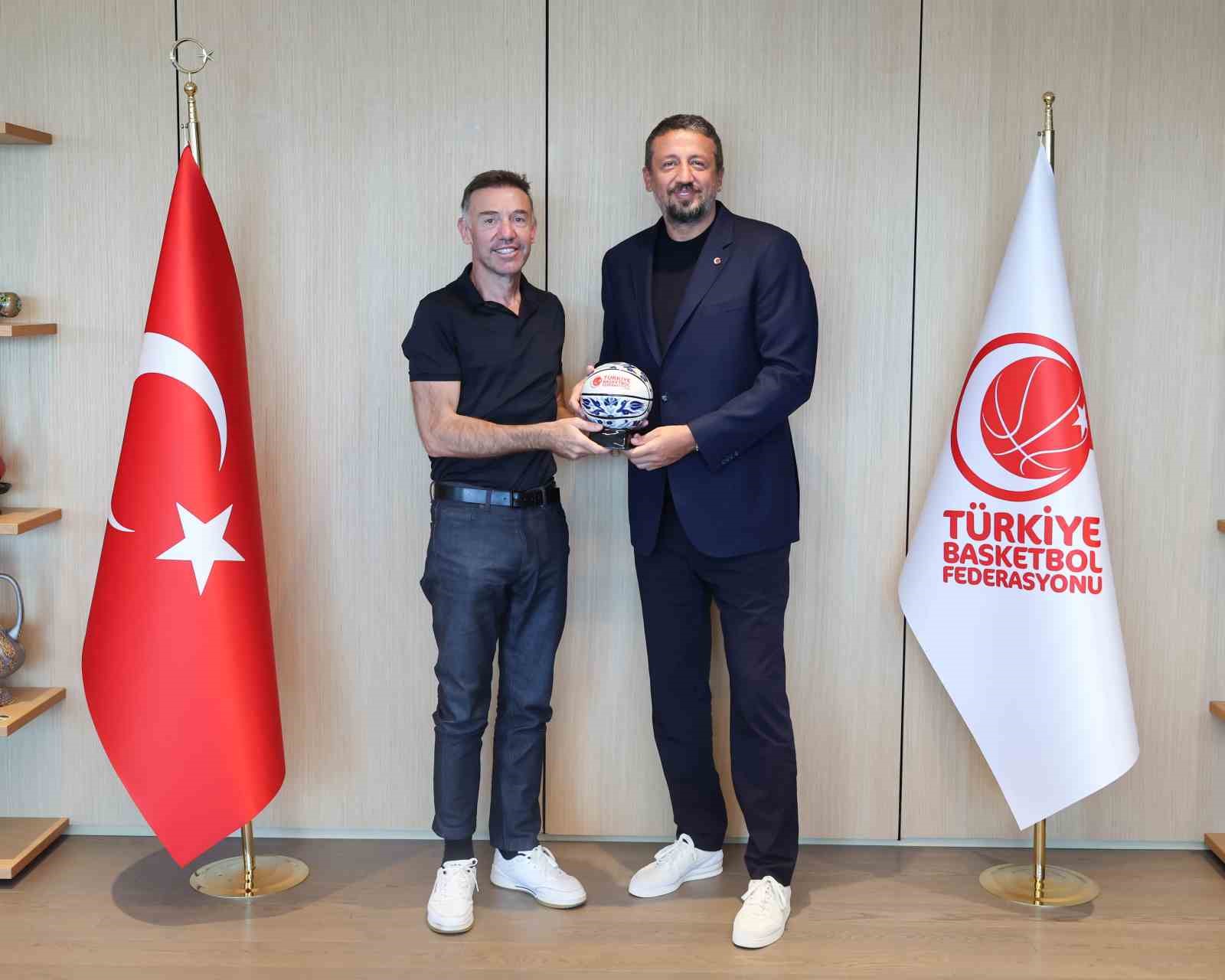 Koray GYO’dan TBF Başkanı Hidayet Türkoğlu’na ziyaret

