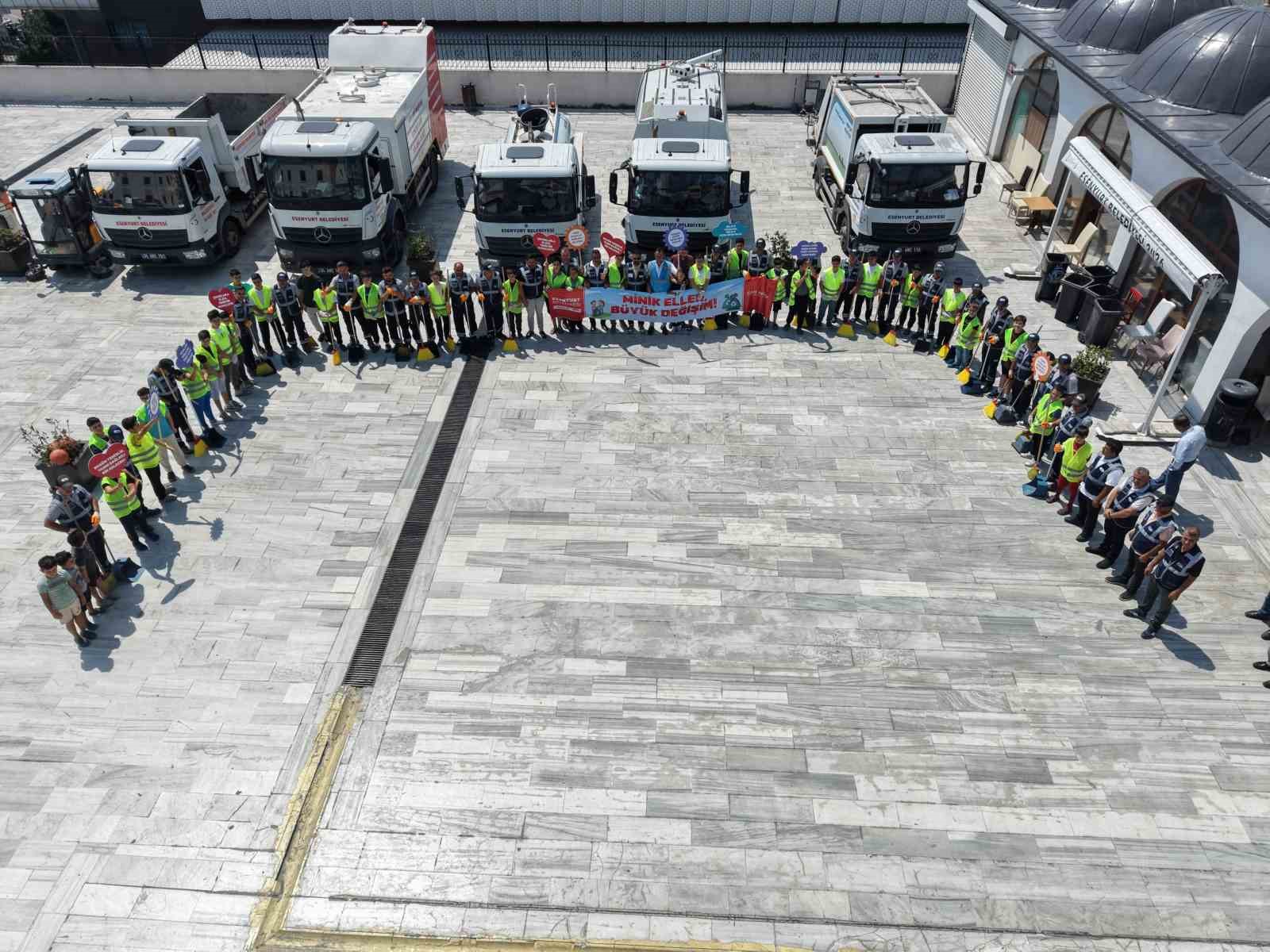 Esenyurt Belediyesi’nden çocuklara "Minik Eller Büyük Değişim" etkinliği
