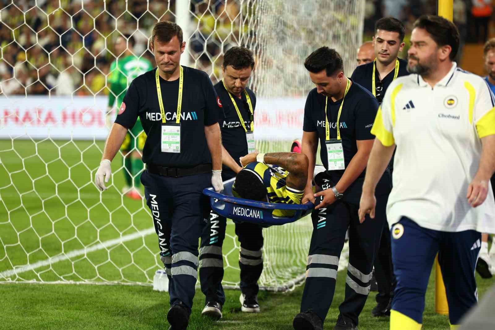 Jayden Oosterwolde’nin arka adale tendonunda kısmi yırtık tespit edildi
