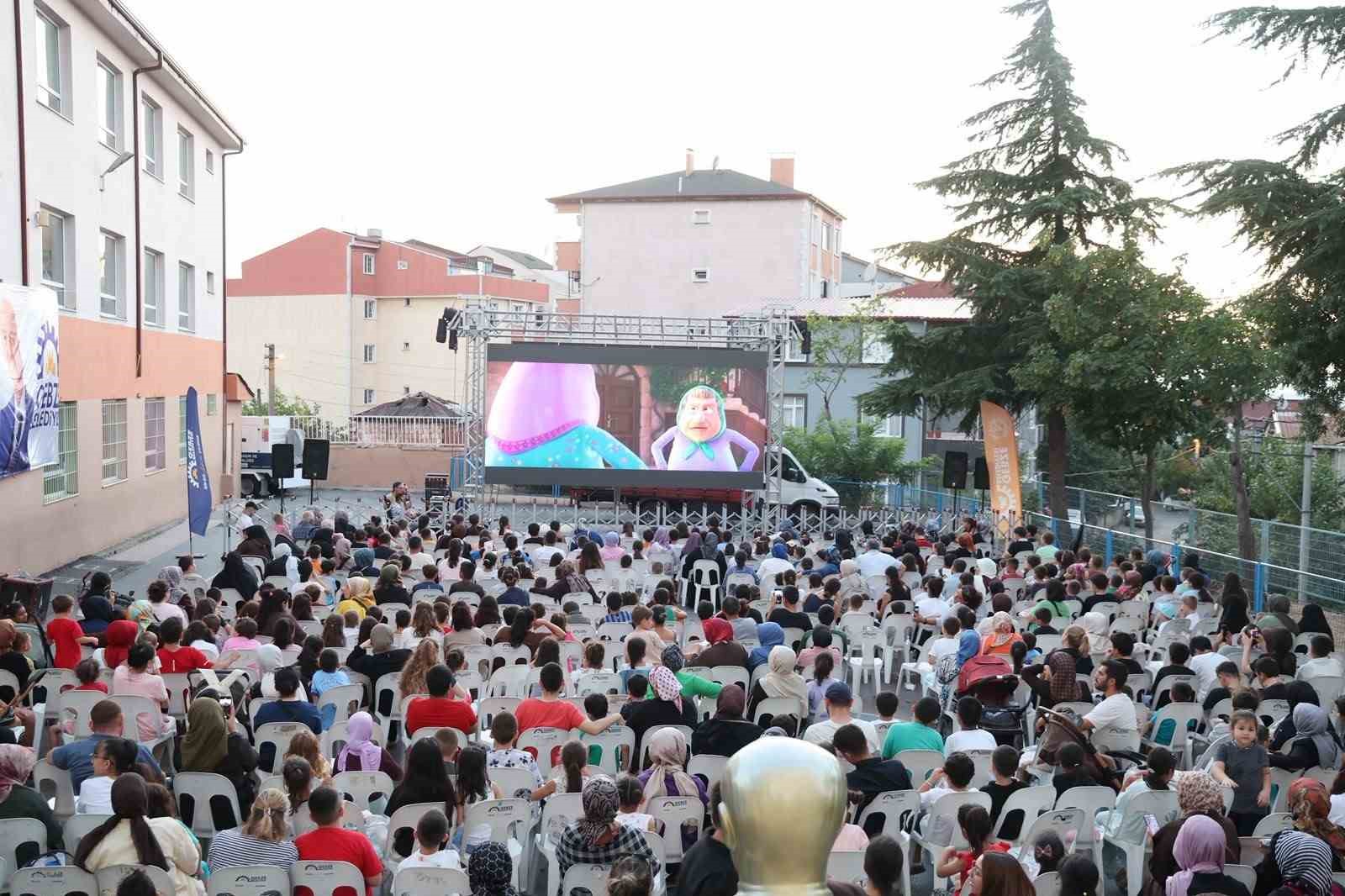 Gebze’de açık hava sineması etkinliklerinin adresi Köşklüçeşme oldu
