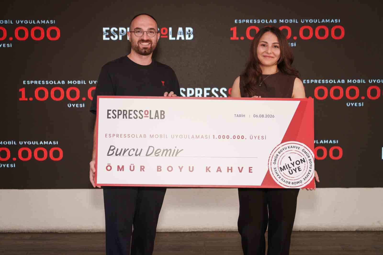 Espressolab’in 1 milyonuncu kullanıcısı ömür boyu ücretsiz kahve hakkı kazandı
