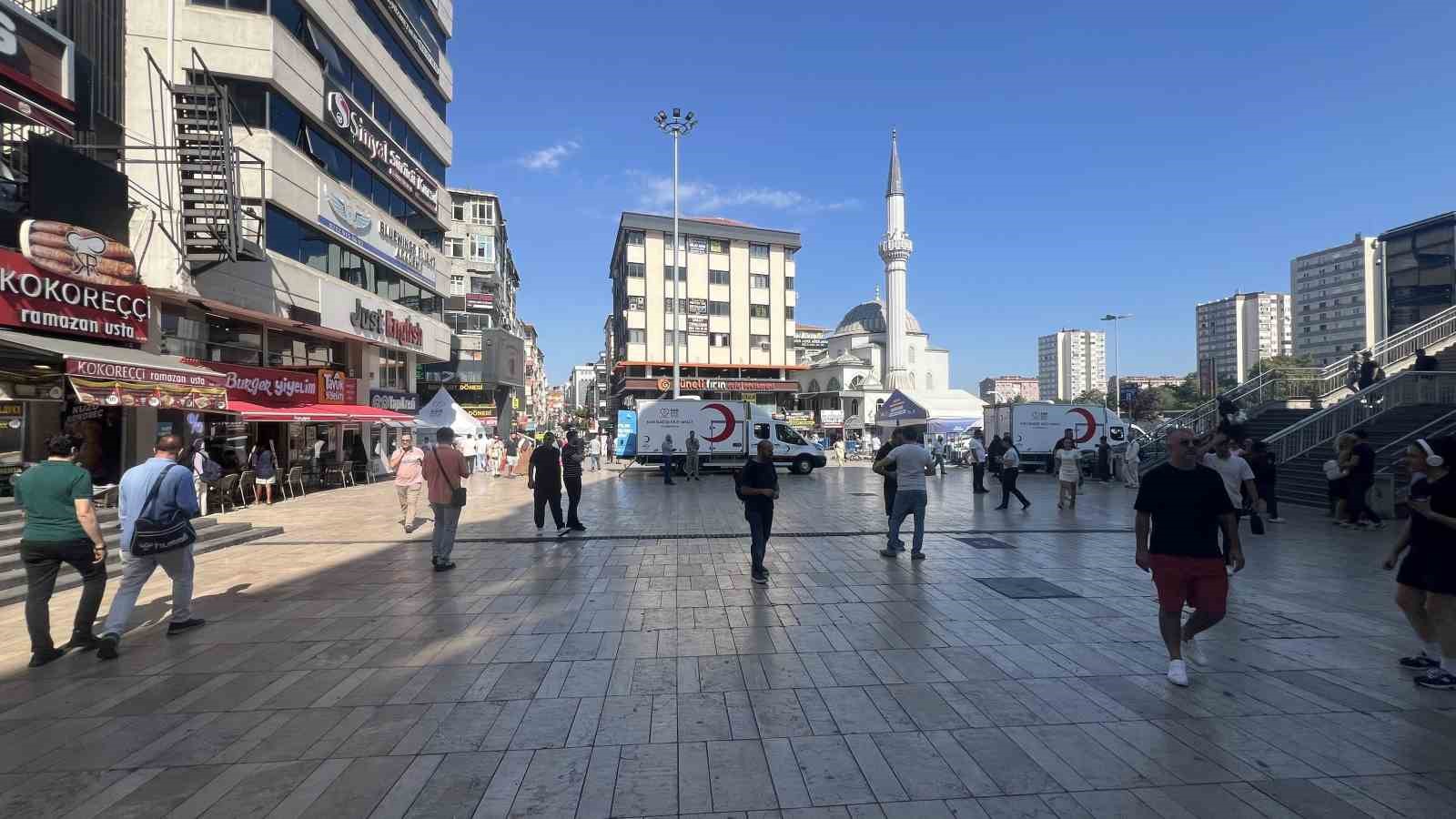 İBB’den Kızılay’a meydanda yer çıkmadı, Bahçelievler Belediyesi yer tahsis etti
