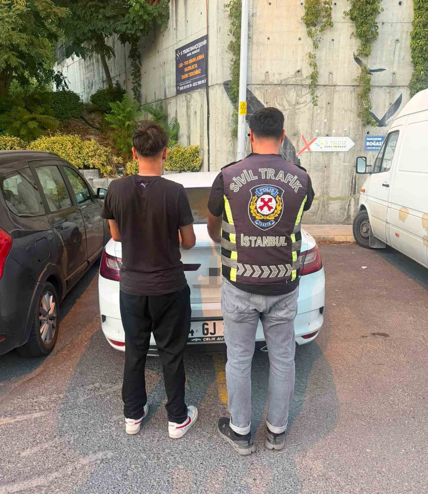 Sosyal medyada trafik magandalığını özendirdi, ehliyetinden oldu: 72 bin lira ceza
