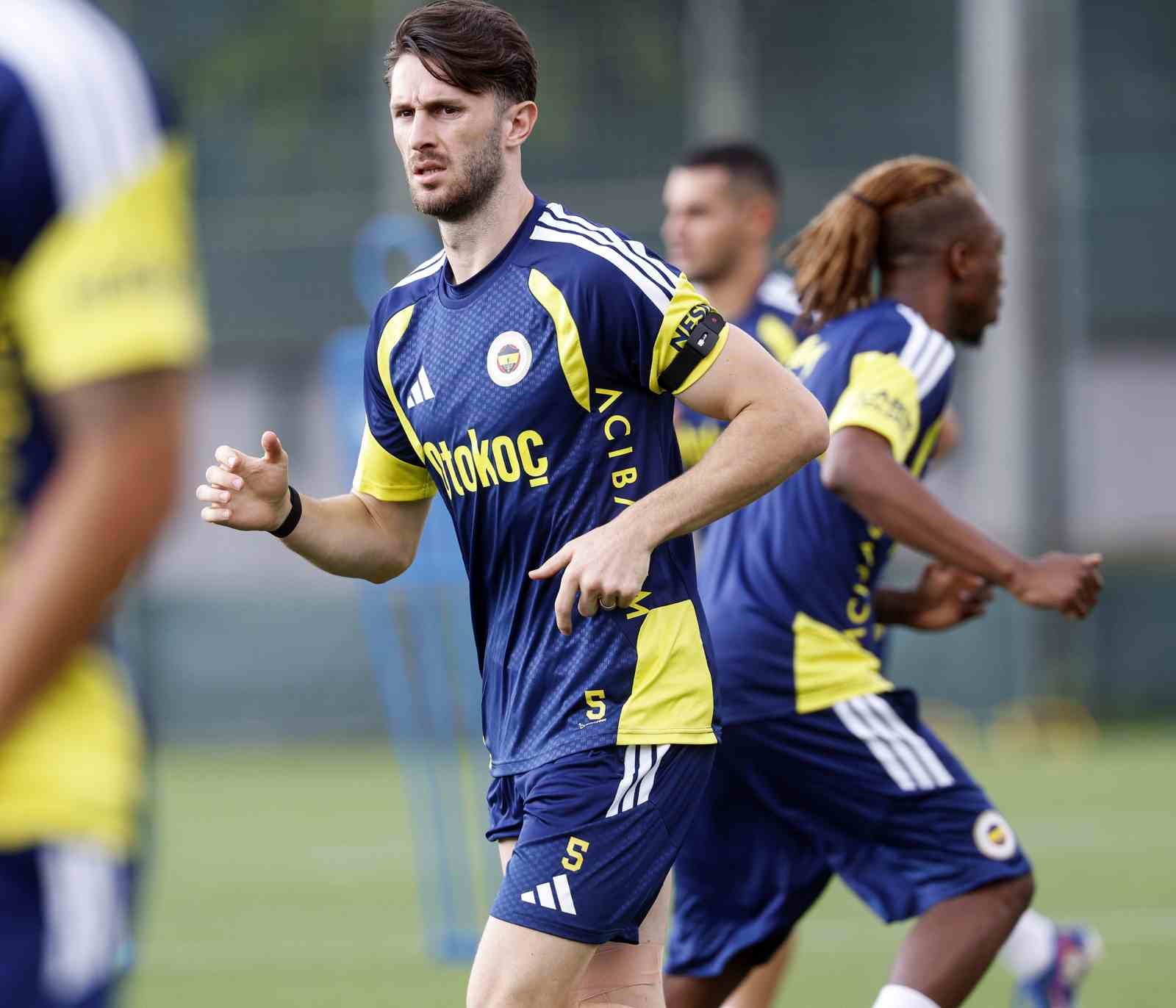 Fenerbahçe, Sturm Graz maçı hazırlıklarını sürdürdü
