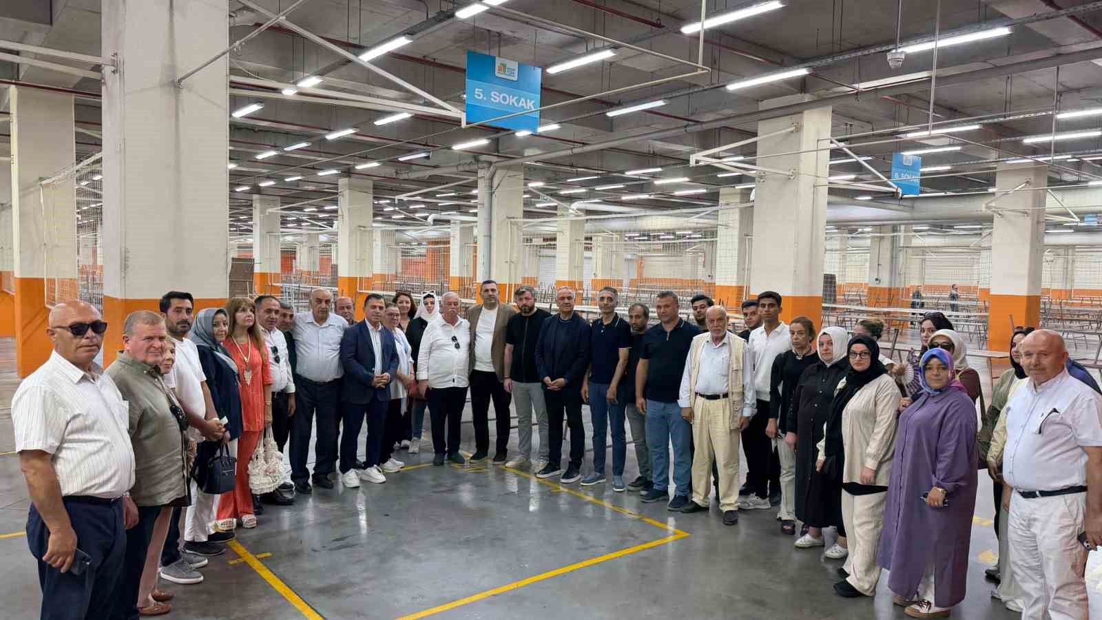AK Parti İstanbul’dan "AK Belediyeciliği Yerinde Gör" programı
