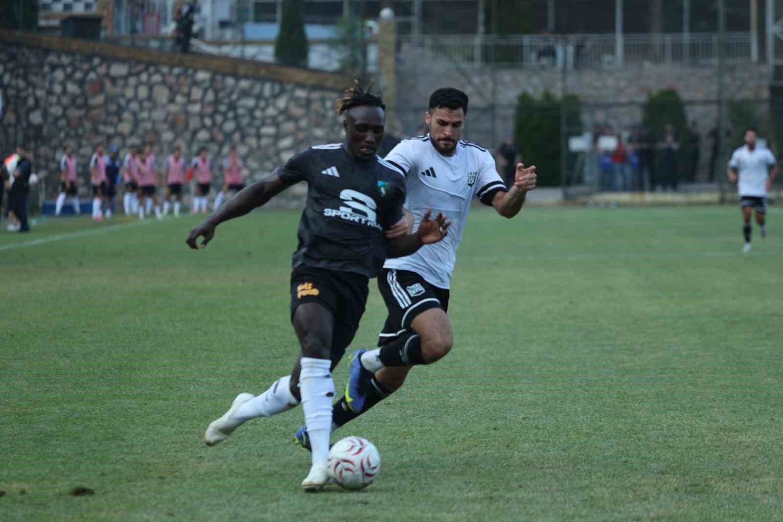 Hazırlık maçı: Kocaelispor: 1 - Zed FC: 1
