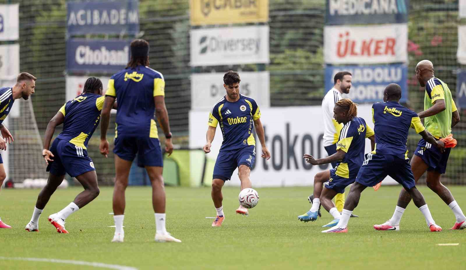 Fenerbahçe, Sturm Graz maçı hazırlıklarını sürdürdü
