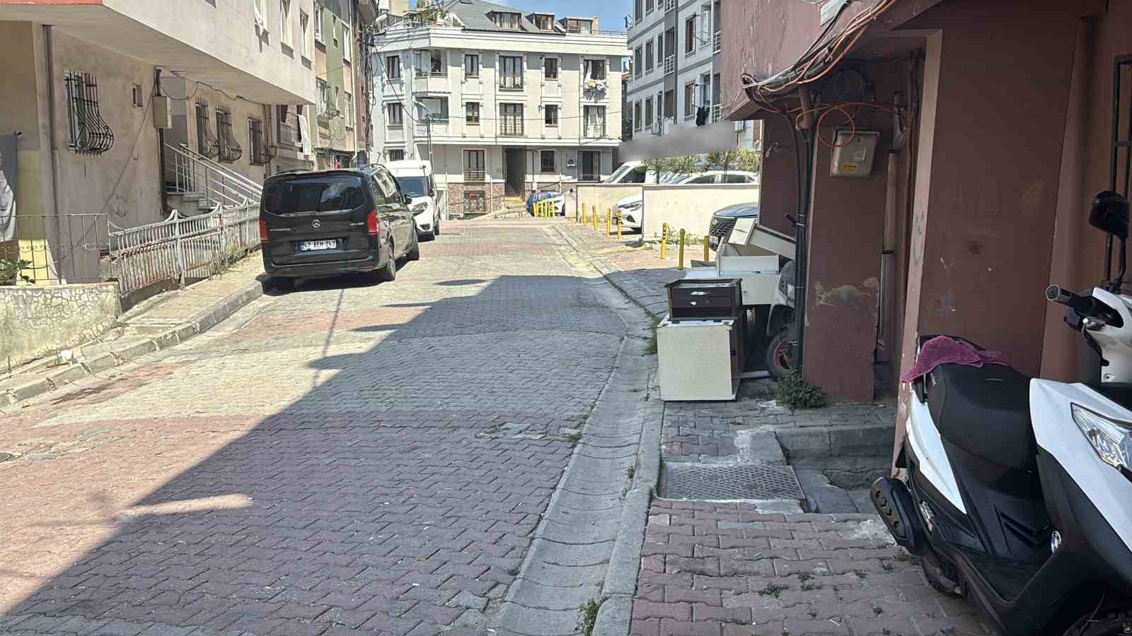 Kağıthane’de Azerbaycanlı kadın evinde ölü bulundu
