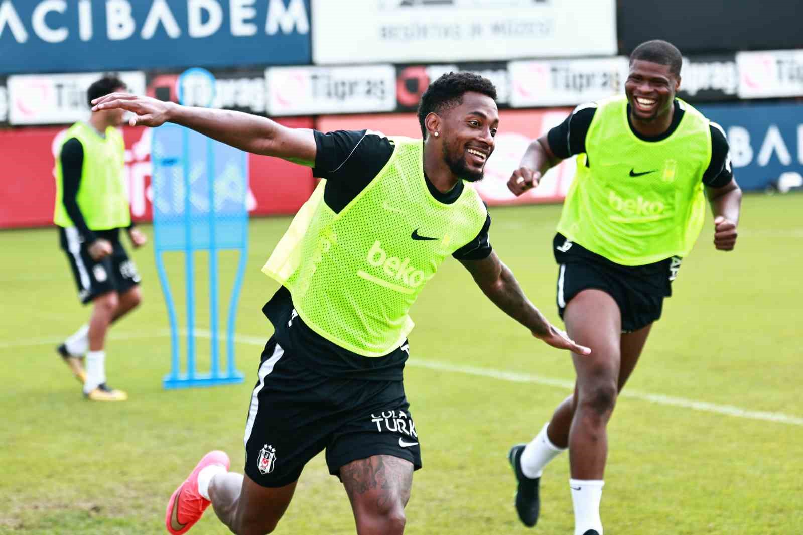 Beşiktaş’ta Hradec Kralove maçı hazırlıkları devam etti
