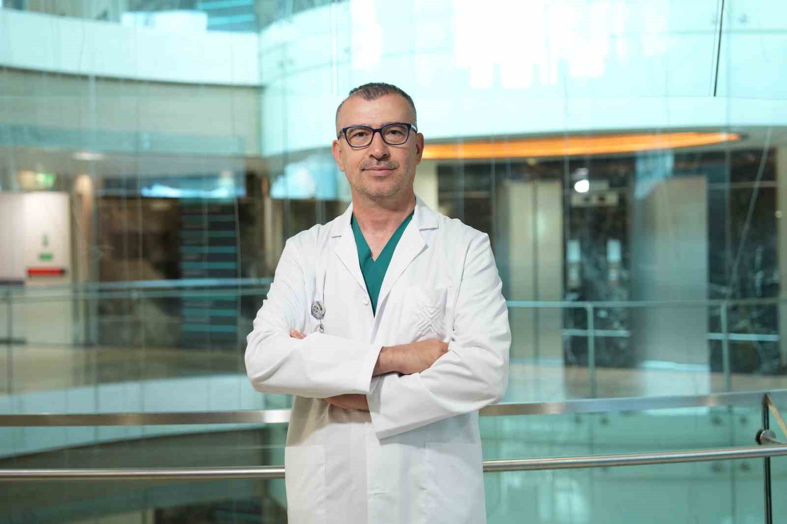 6 saati geçen karın ağrıları apandisitin ayak sesleri olabilir

