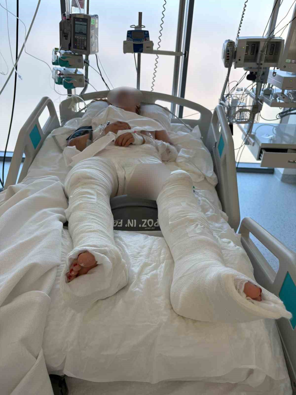 Otomobilin çarptıktan sonra üzerinden geçtiği genç kız ağır yaralandı