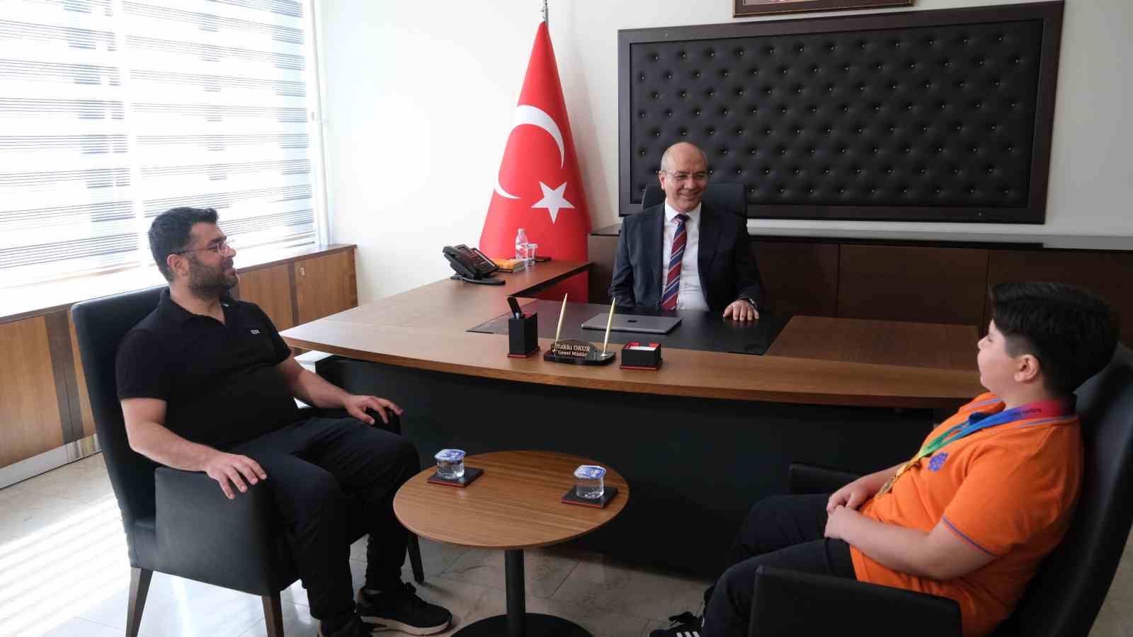 Singapur’daki matematik olimpiyatlarında dünya birincisi İstanbul’dan çıktı