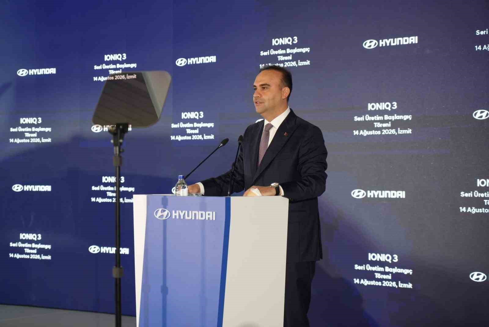 Bakan Kacır: "İhracatımızı 36 milyar dolardan 278 milyar dolara çıkardık"
