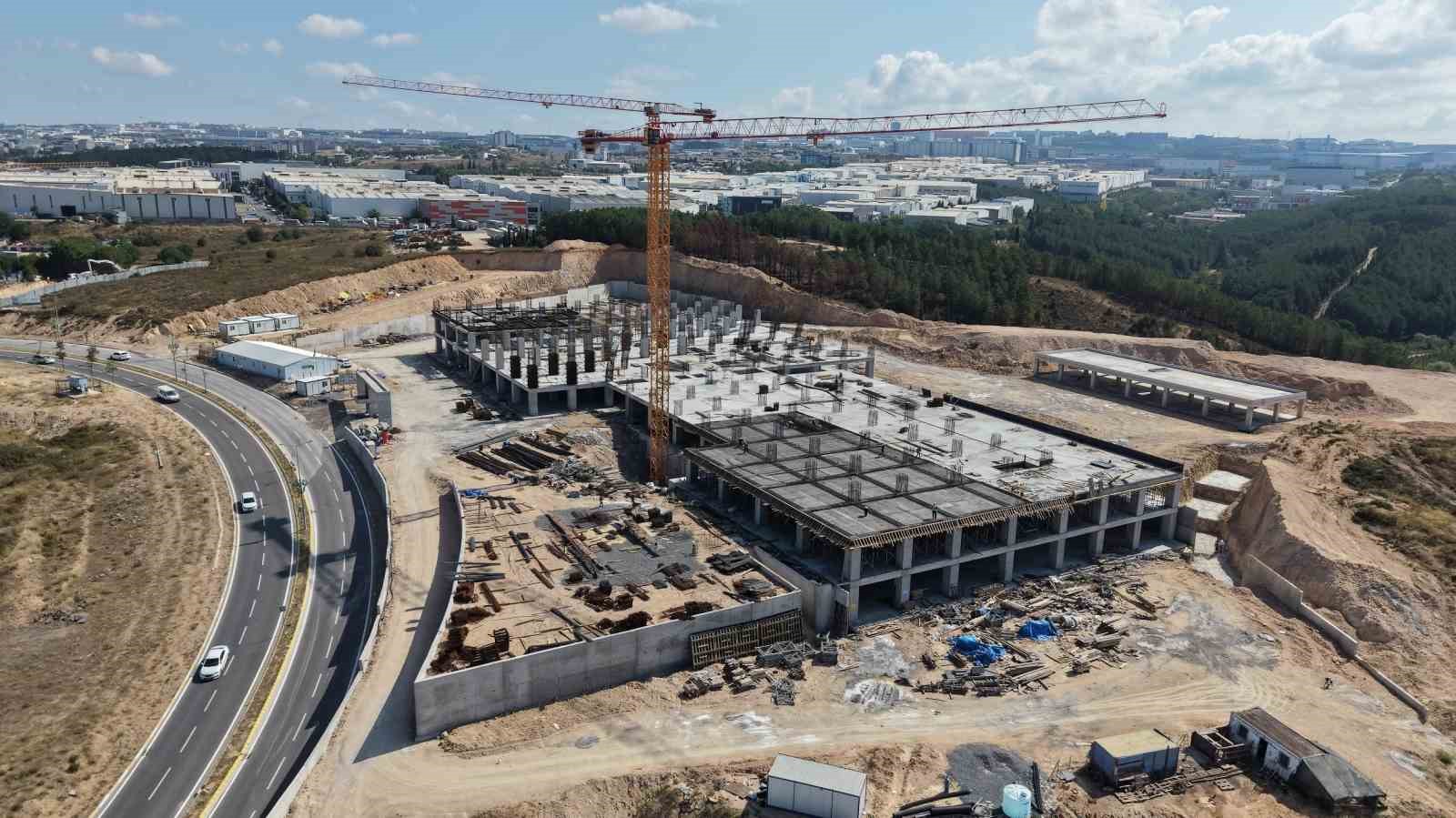 Çayırova’da 200 yataklı devlet hastanesinin inşaatı sürüyor
