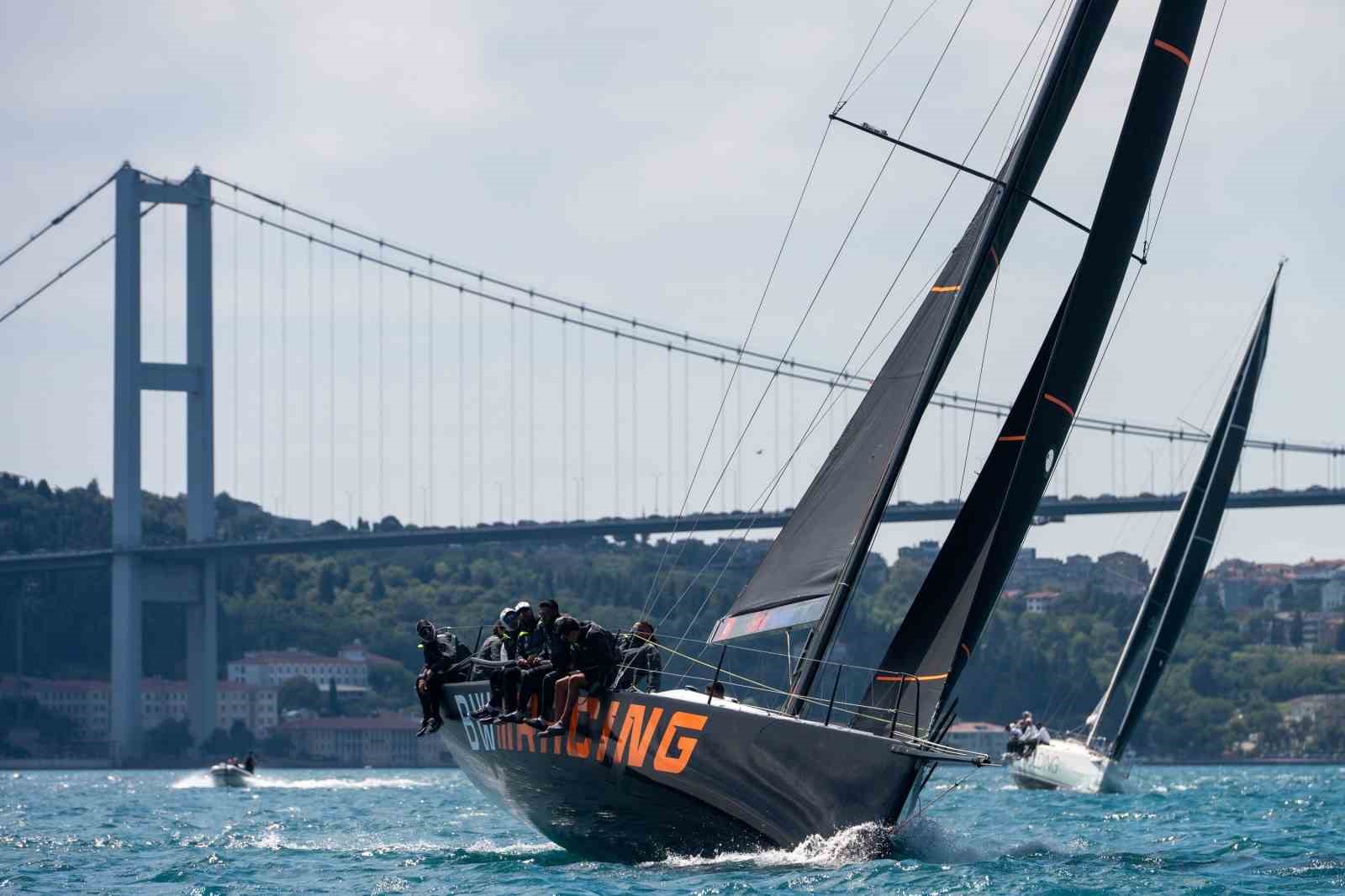 TAYK-Eker Olympos Regatta’nın şampiyonları ödüllerini aldı
