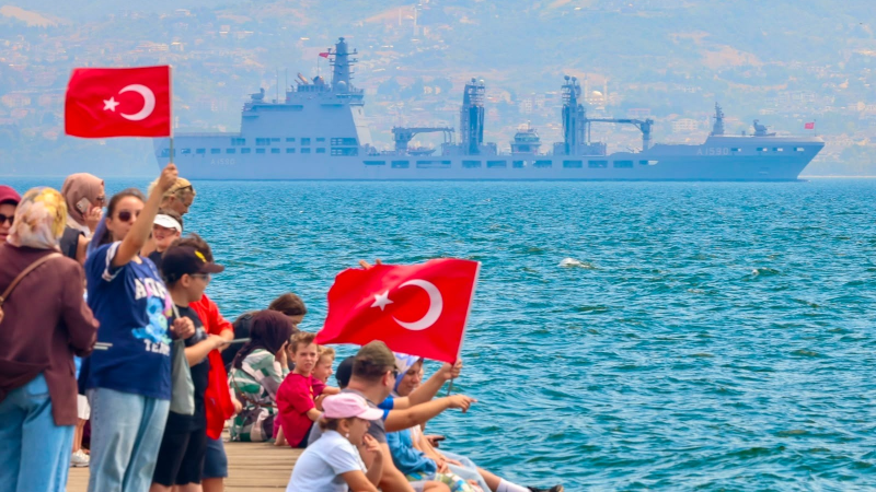 Mavi Vatan’a Kocaeli’den görkemli selam