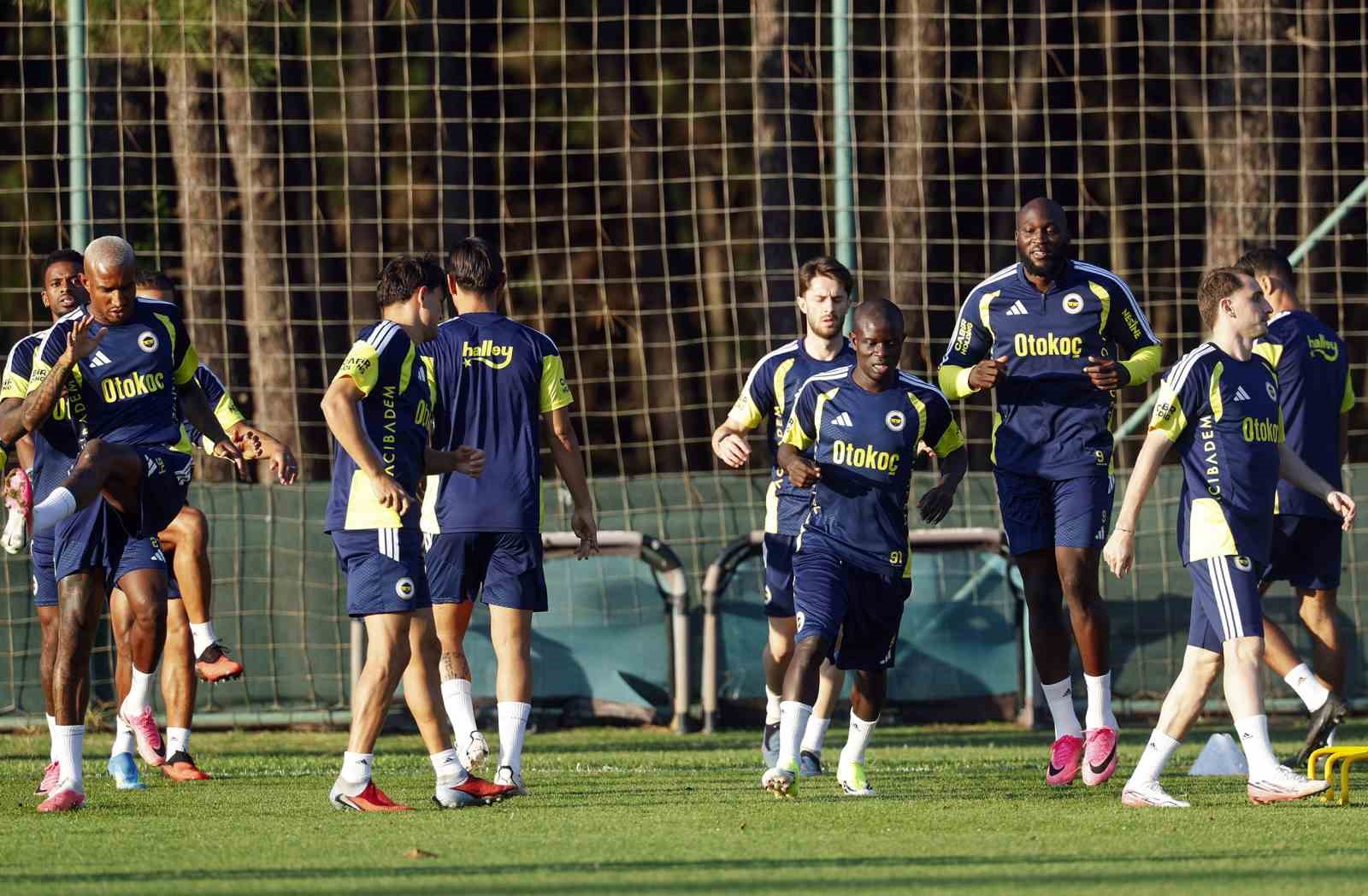 Fenerbahçe, Konyaspor maçı hazırlıklarını tamamladı