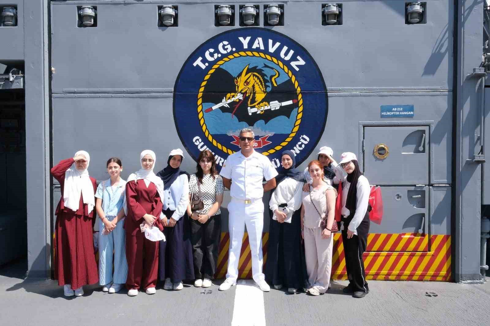 Esenyurt Belediyesi’nden gençlere TEKNOFEST Mavi Vatan gezisi
