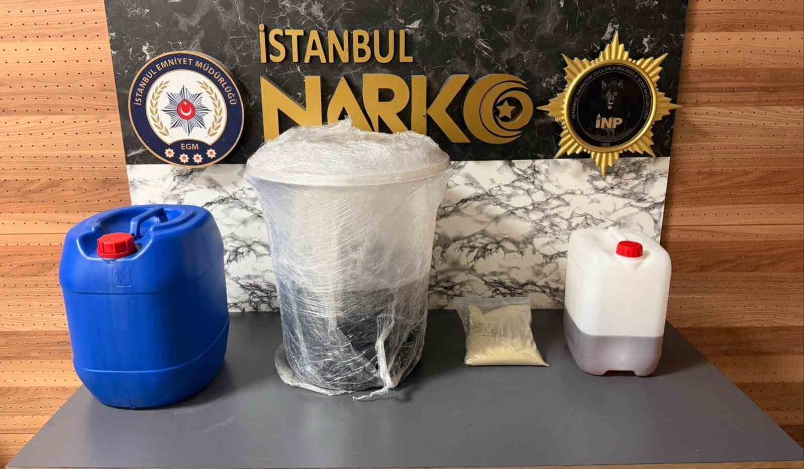İstanbul’da uyuşturucu operasyonu: 3 gözaltı, yüklü miktarda uyuşturucu ele geçirildi