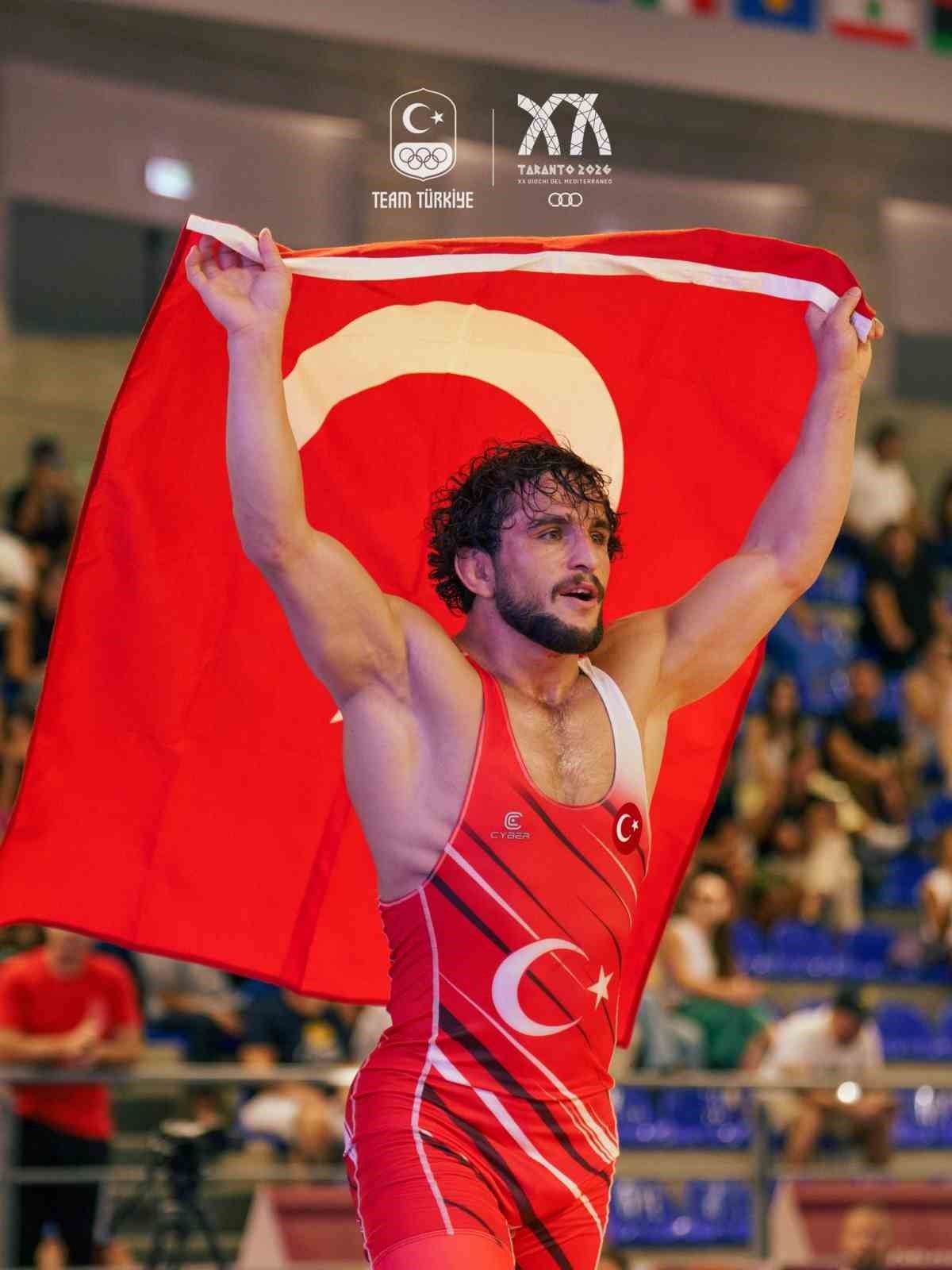 Ahmet Duman, Akdeniz Oyunları şampiyonu oldu
