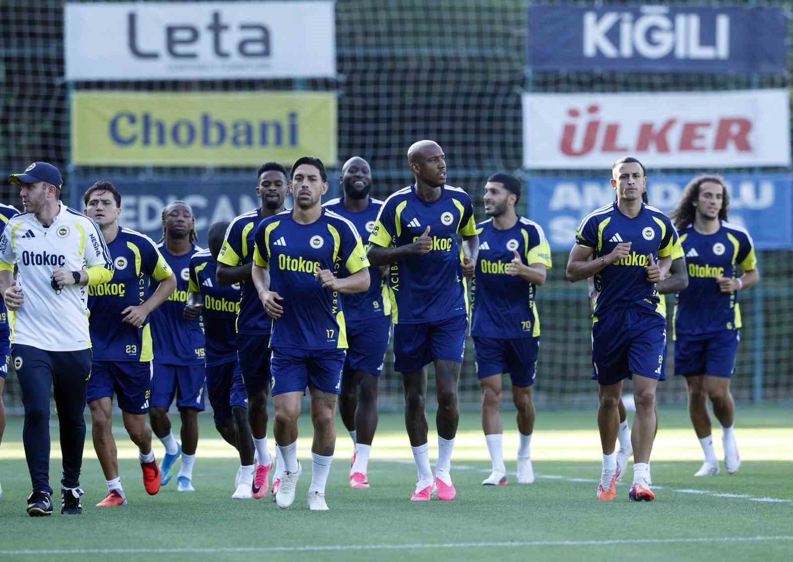Fenerbahçe, Lyon maçının hazırlıklarını sürdürdü
