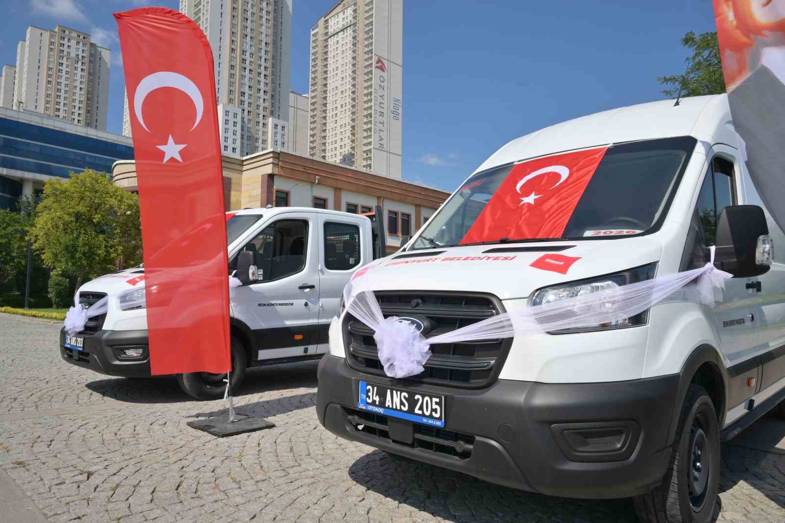 Esenyurt Belediyesi, filosuna 50 yeni araç daha kattı
