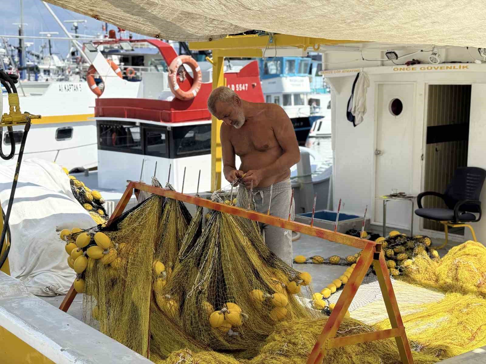 Balıkçılar yeni sezona hazır: Rumeli Feneri’ndeki balıkçılar bu yıl palamuttan umutlu